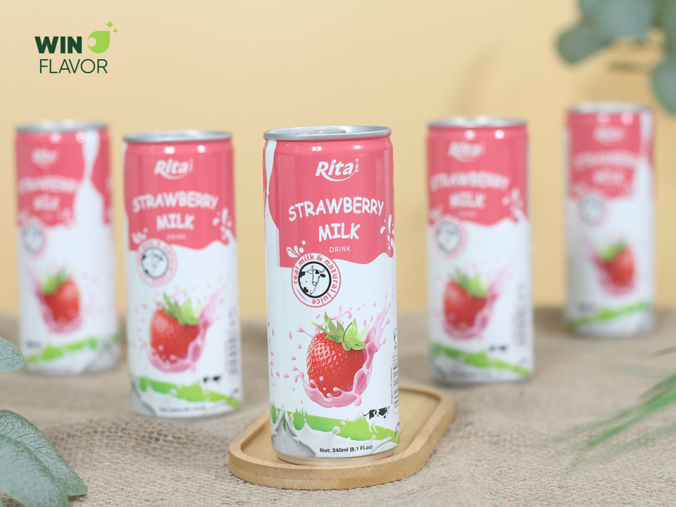 Mẫu sữa dâu với thành phần bột dâu thơm ngon