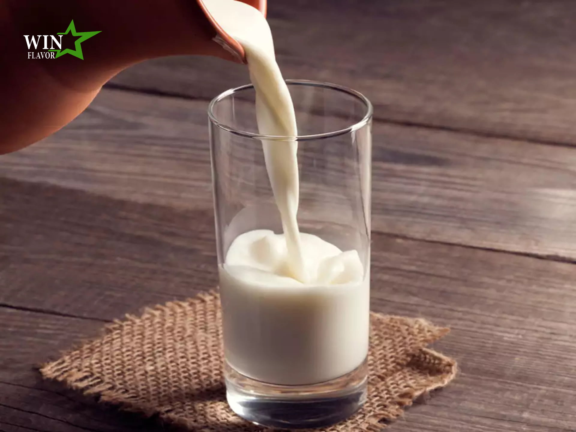bán nguyên liệu làm bánh từ đường, trứng, sữa và bột