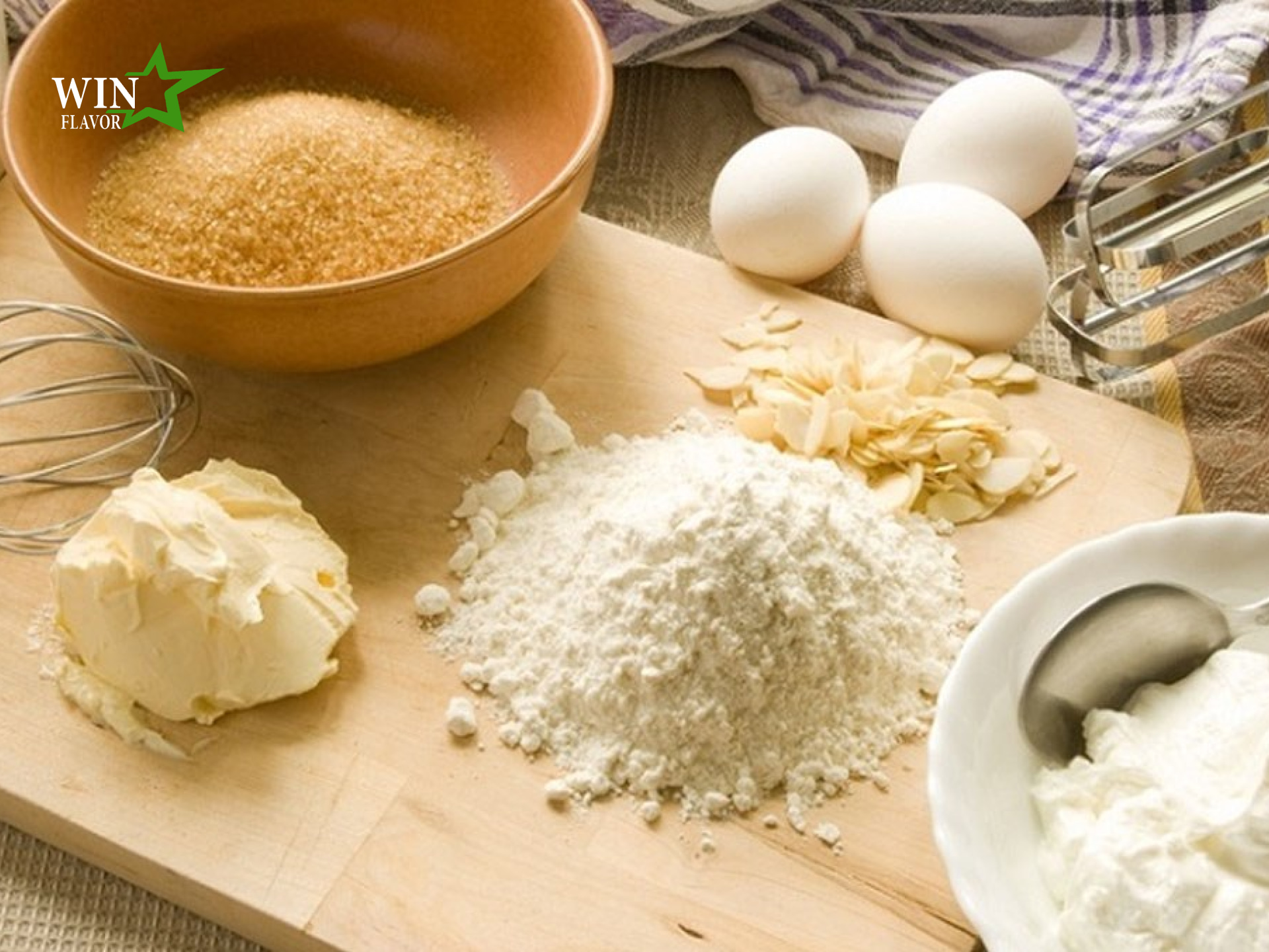 bán nguyên liệu làm bánh từ đường, trứng, sữa và bột