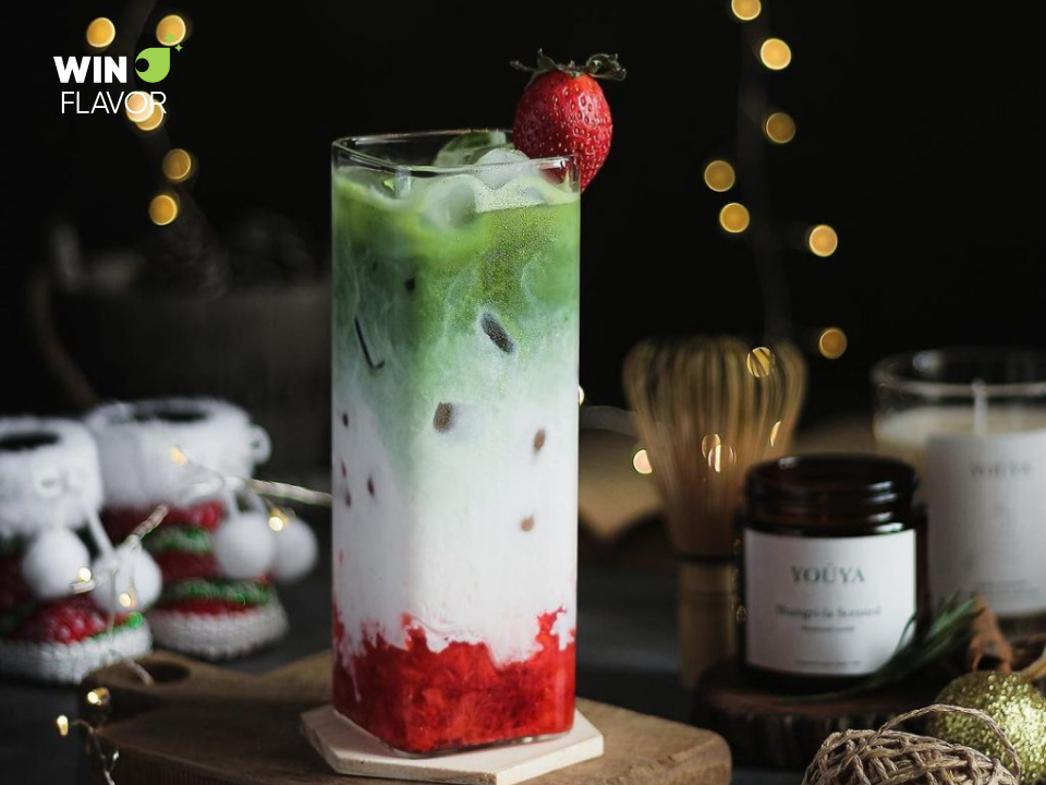 Matcha kết hợp với dâu tạo ra món nước vô cùng đẹp mắt