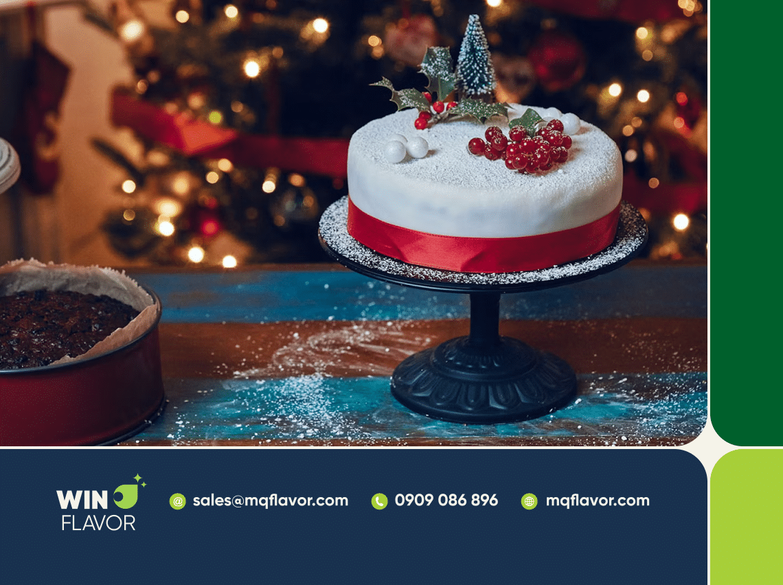 Các món tráng miệng mùa Noel như bánh kem không thể thiếu berry và các loại trái cây