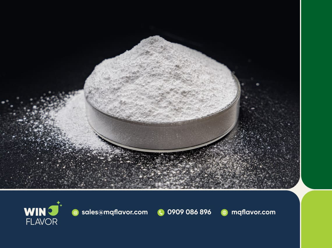 Sorbates và Benzoates là hai nhóm chất bảo quản phổ biến nhất, chuyên ức chế sự phát triển của nấm men và nấm mốc